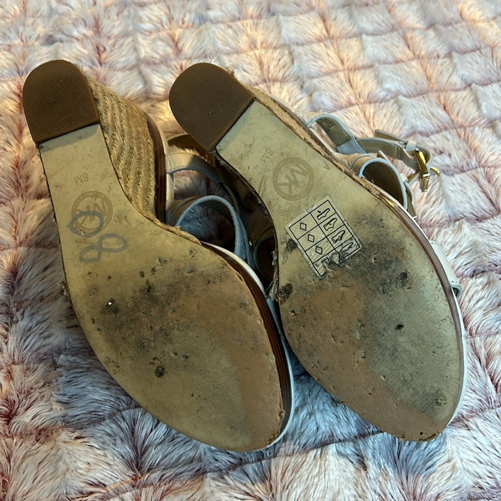 Michael Kors platform Sandals size 8 used at a store as sample shoe - Picture 6 of 9